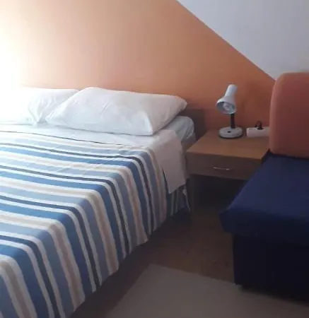 Ferienhaus 4716 Fur 5 Pers. In Sveti Filip בית נופש *